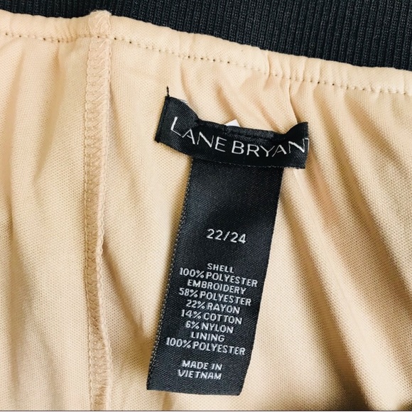 SOLD NWOT Lane Bryant 22/24 Black Embroidered Skirt - Picture 5 of 5